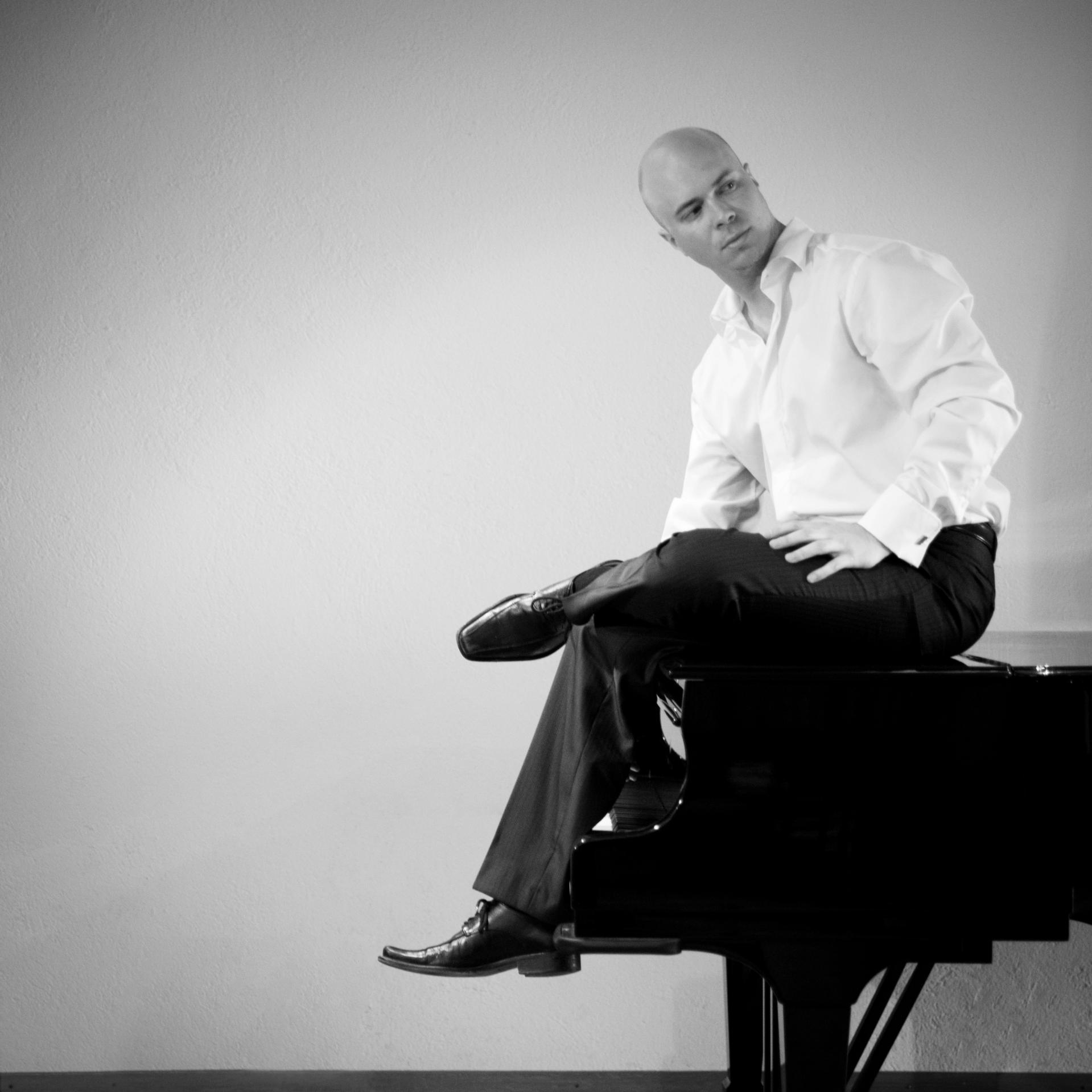 Christian Chamorel, pianist