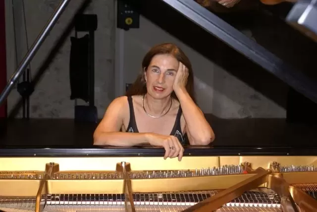 Françoise Choveaux, pianiste et compositeur